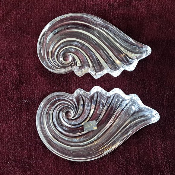 Mikasa Clear Glass Shell- Decorative Covered Trinket Dish - Picture 3 of 8